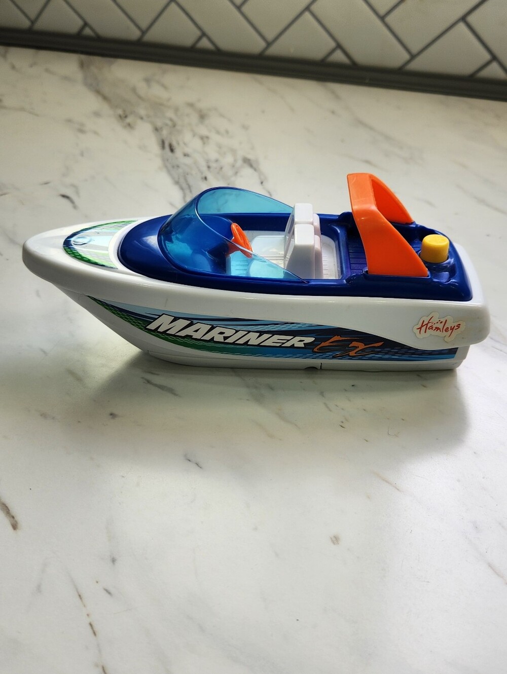 Hamleys London W1F 7PA Mariner Kids Boat & Nuby's Blue dolphin 2013